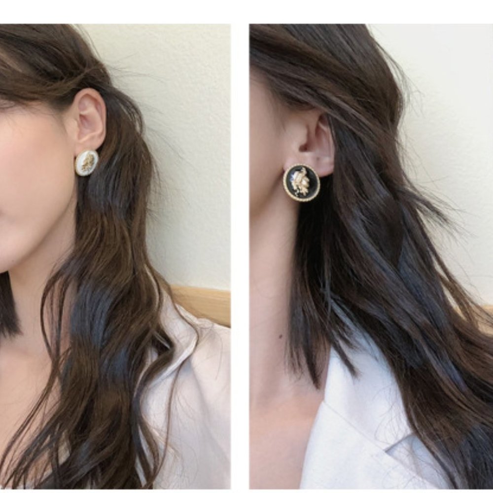 ❤️Last one💙Roman Knight Prince King Stud Earrings - Picture 7 of 11